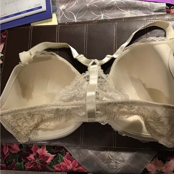 Adore Me Front Closure Bra - Picture 2 of 5